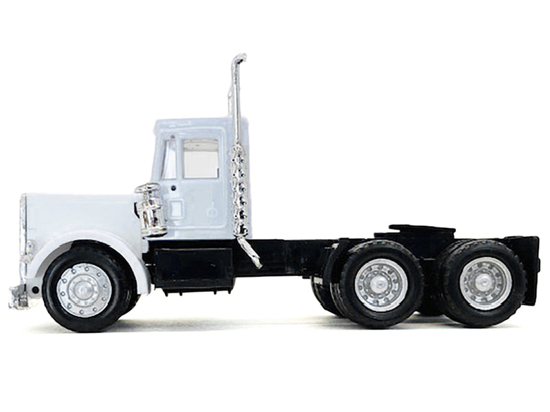 Peterbilt Short Day Cab White 1/87 (HO) Plastic Model Car by Promotex