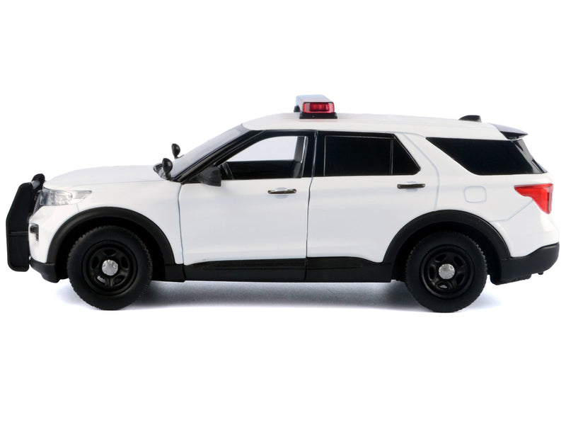 2022 Ford Police Interceptor Utility Plain White "Builder's Kit" with Flashing Light Bar and Front and Rear Lights and Sounds 1/24 Diecast Model Car by Motormax