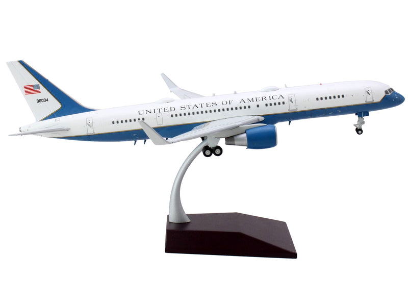 Boeing C-32A Transport Aircraft "United States of American - Air Force One" (90004) White and Blue "Gemini 200" Series 1/200 Diecast Model Airplane by GeminiJets