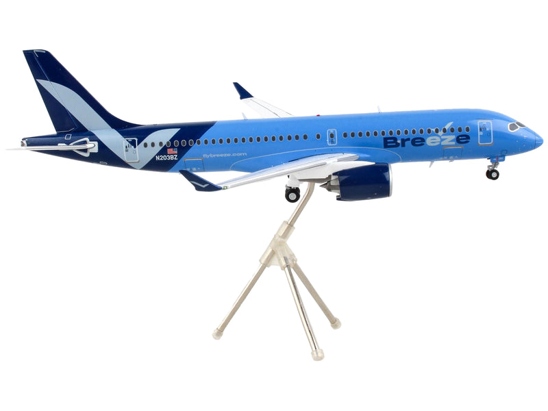 Embraer ERJ-195 Commercial Aircraft "Breeze Airways" Blue "Gemini 200" Series 1/200 Diecast Model Airplane by GeminiJets