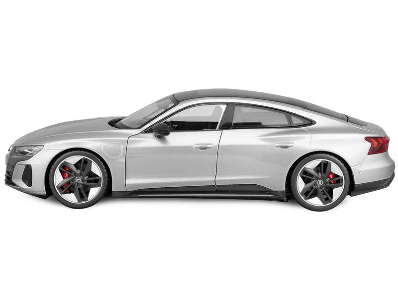 2022 Audi RS e-tron GT Silver Metallic with Sunroof 1/18 Diecast Model Car by Bburago