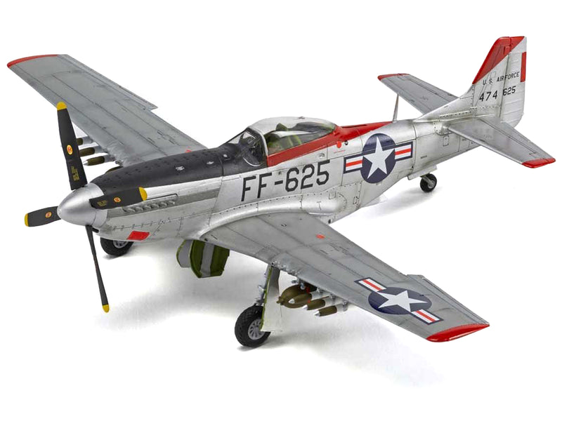 Skill 2 Model Kit North American F-51D Mustang Fighter Aircraft with 3 Scheme Options 1/48 Plastic Model Kit by Airfix