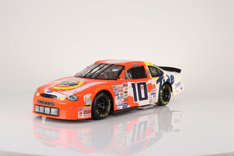 Racecar Model Ricky Rudd