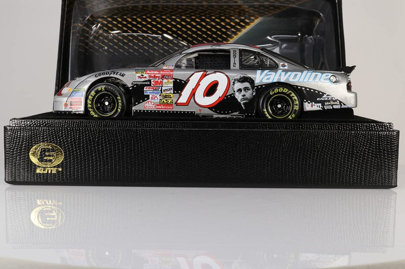 Racecar Model Johnny Benson