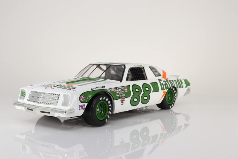 Racecar Model Darrell Waltrip