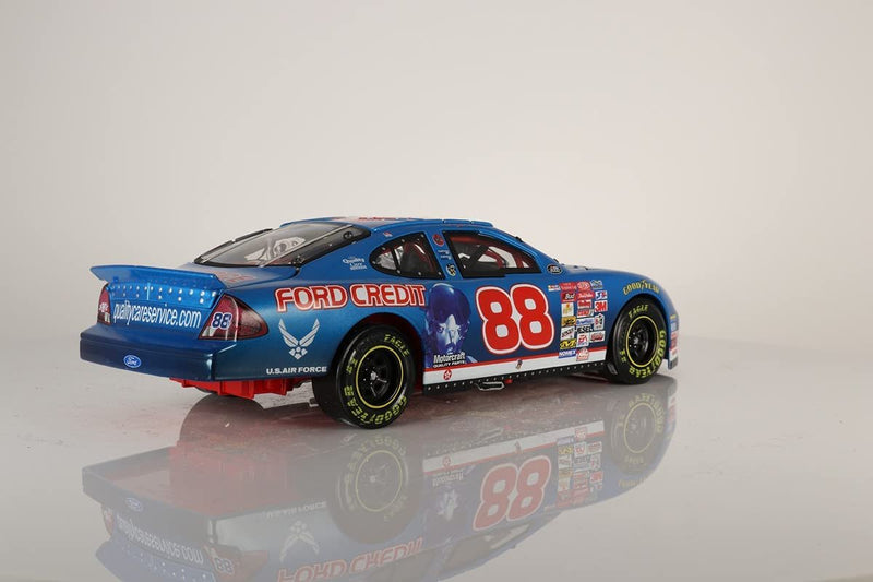 Model Dale Jarrett