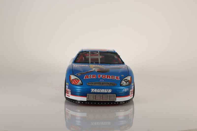 Model Dale Jarrett