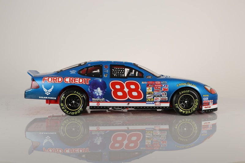 Model Dale Jarrett