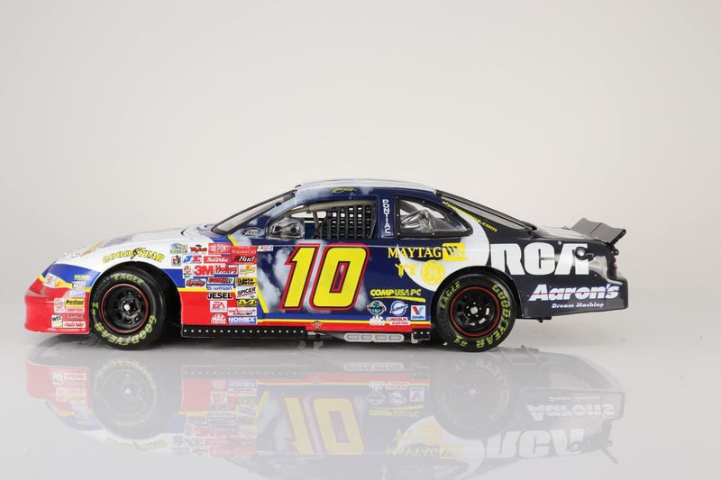 Racecar Model Johnny Benson