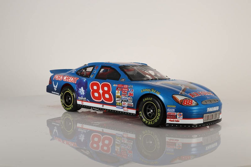 Model Dale Jarrett